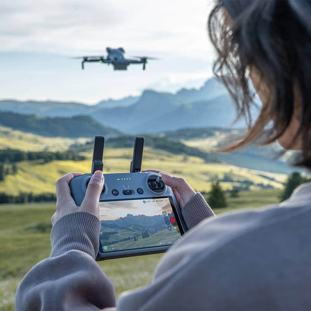 DJI FPV Drones BNF & RTF DJI Mini 5 Pro Fly More Combo Plus - DJI RC2
